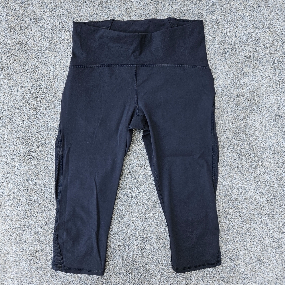 Lululemon Train Time Align Black Cropped Leggings style #w6adds Womens Size 8